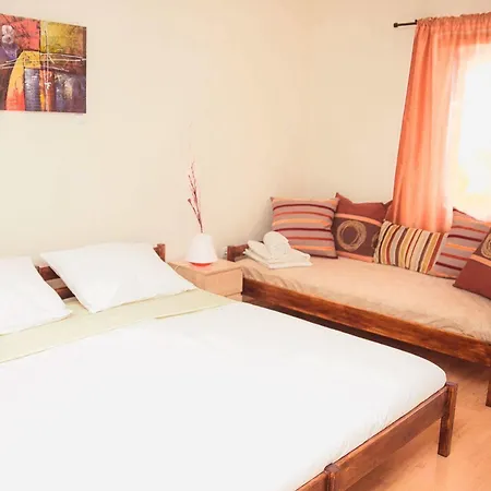 Guest house Guesthouse Gauss 3*